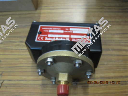 Type 2381Q (-1 to +1 bar) SN 03 82143 023  Bailey & Mackey